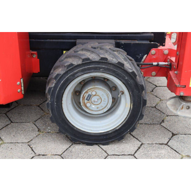 2012 Manitou 120SC-2-42102011