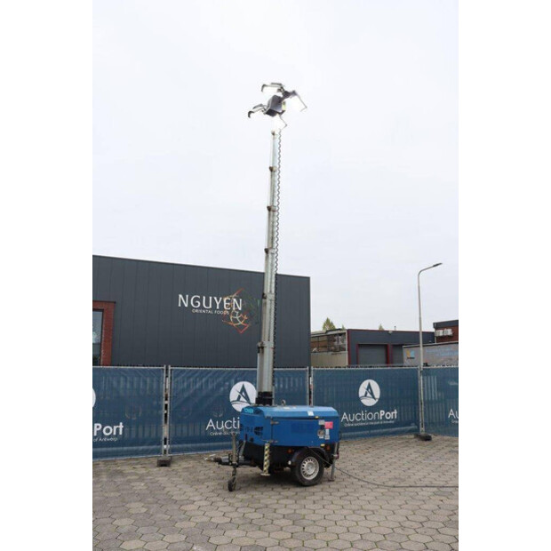 2012 Towerlight VB9LR-1451-42102156