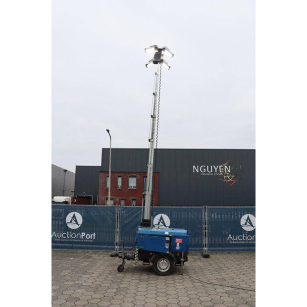2012 Towerlight VB9LR-1451-42102157