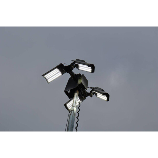 2012 Towerlight VB9LR-1451-42102159