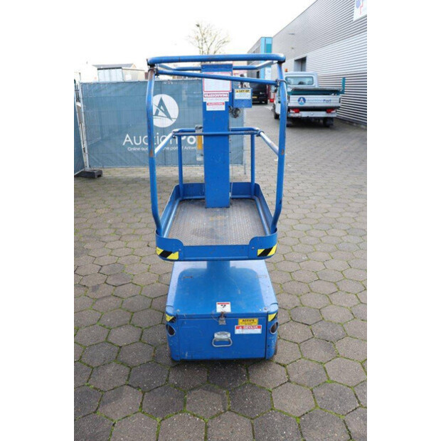 1999 UPRIGHT TM12-42102560