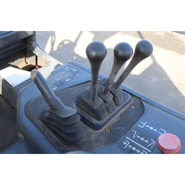 1998 لانسينج E30-01-42102778