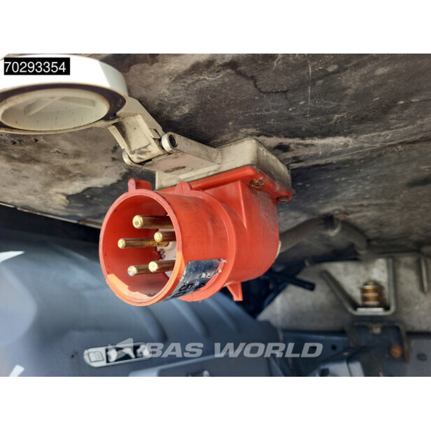 2017 DAF LF 260-42103299