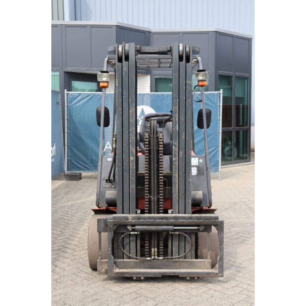 2002 نيسان G002L-30CU-42103669