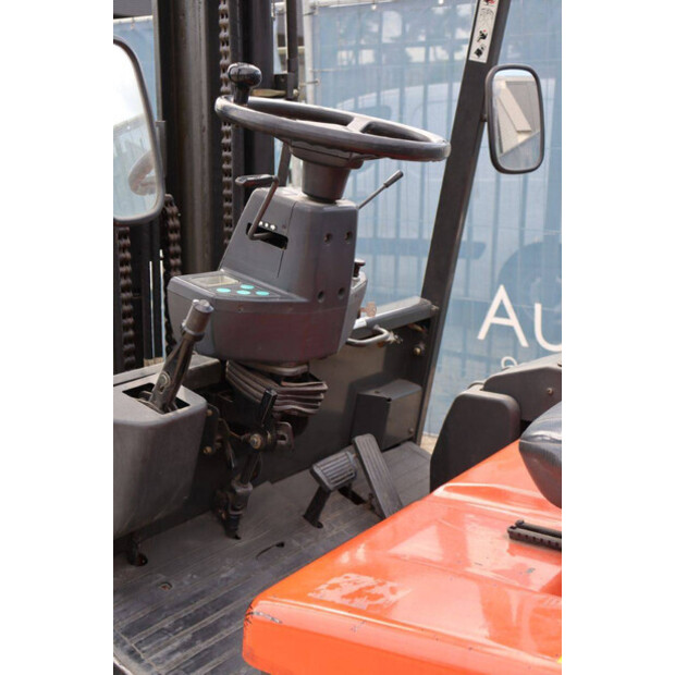 2002 نيسان G002L-30CU-42103681