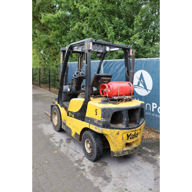 2007 يال GLP30-42103874