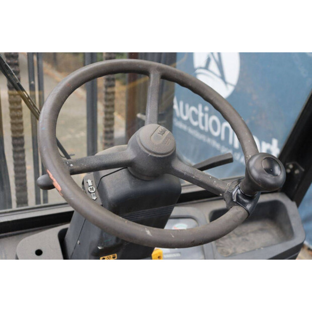 2006 يال GLP55MJ-42103945