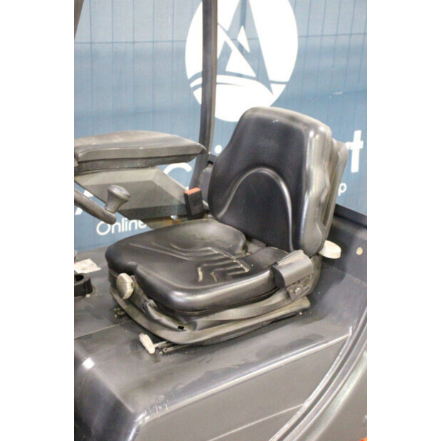 2000 ليندي E16C-02-42104526