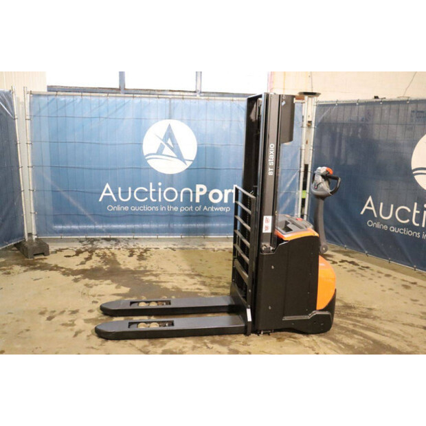 2015 Toyota BT SWE140L-42104800