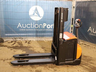 Image for PALLET STACKER 2022 Toyota SWE200D