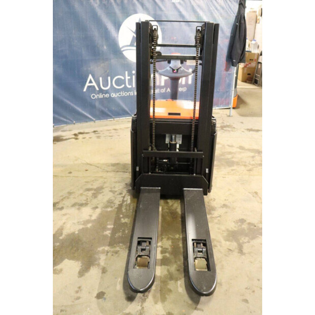 2022 Toyota SWE200D-42104834