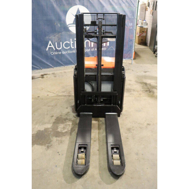 2020 Toyota SWE200D-42104861