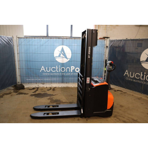 2014 بي تي SWE140L-42104910