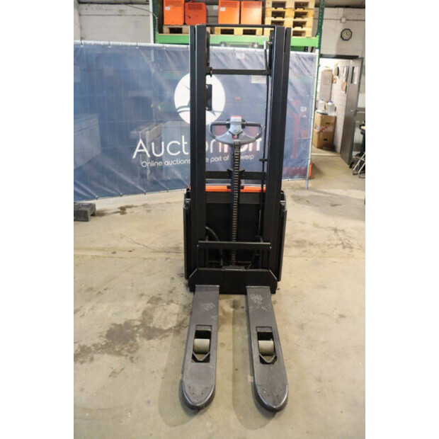 2018 Toyota SWE120-42104944
