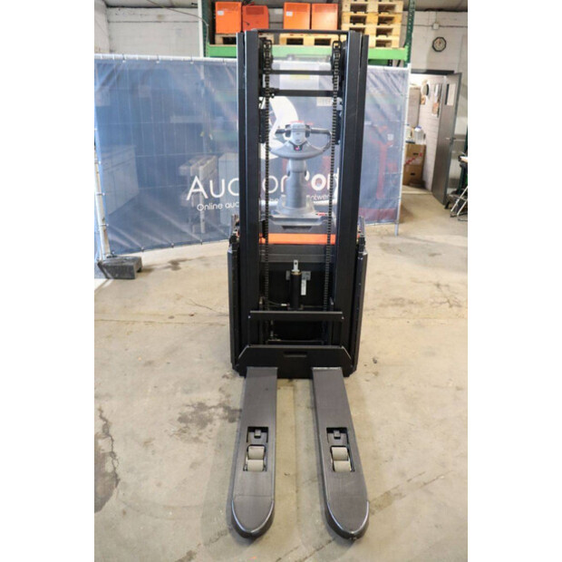 2017 Toyota SPE120L-42104970