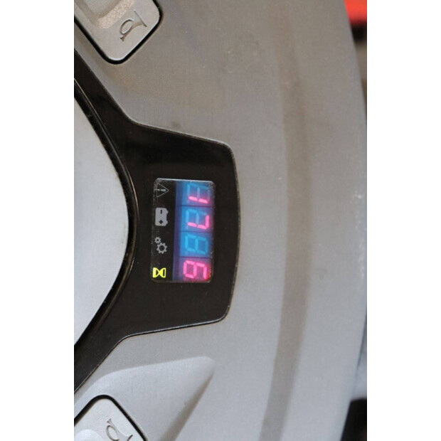 2017 Toyota SPE120L-42104989