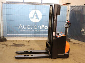 Image for PALLET STACKER 2018 Toyota SWE120