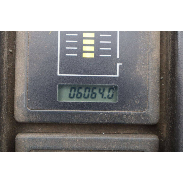 2011 Jungheinrich EZS350-42105184