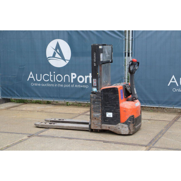 2016 BT SWE200D-42105190