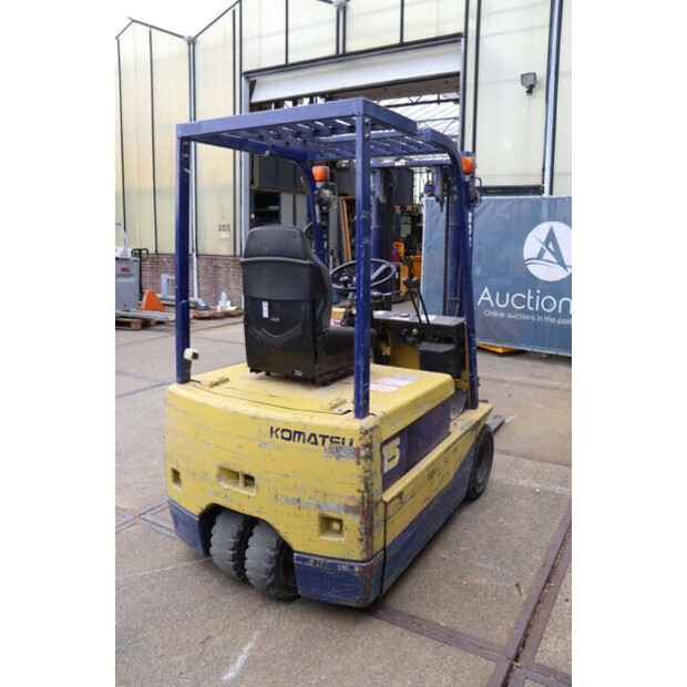 1996 كوماتسو FB15M 3-42105238