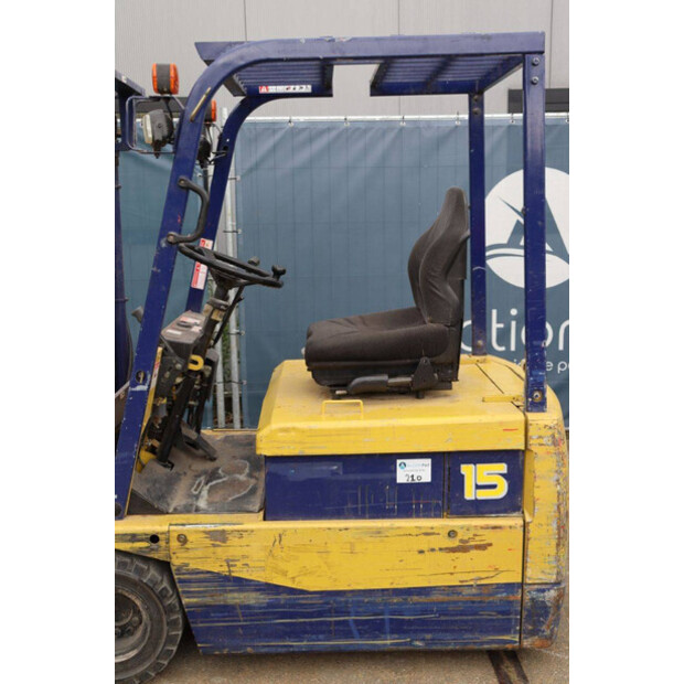 1996 كوماتسو FB15M 3-42105253