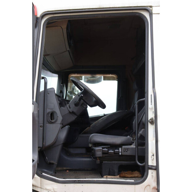 2005 سكانيا R420-42105329