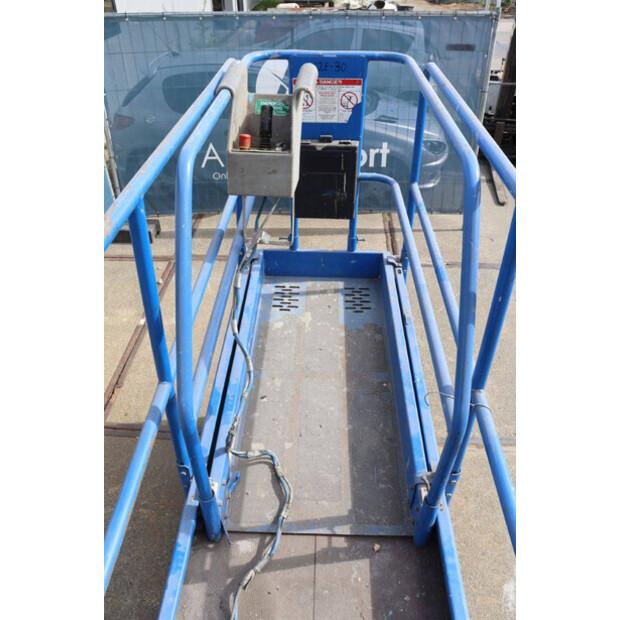 1998 UPRIGHT SL20-42105456