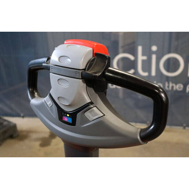 2019 Toyota SWE 100-42105505
