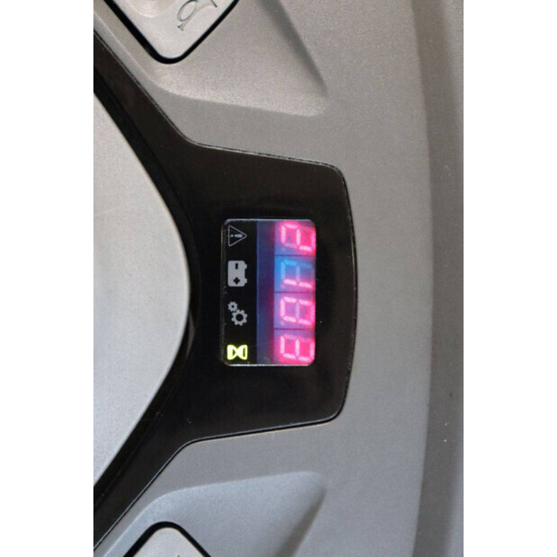 2019 Toyota SWE 100-42105508