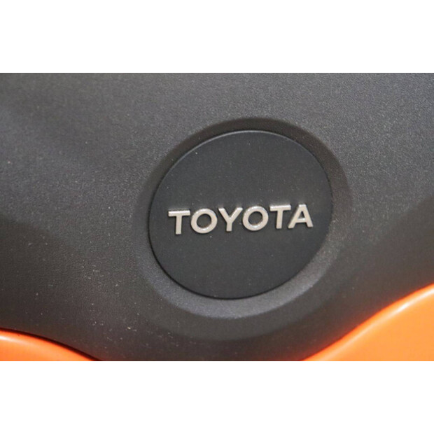 2017 Toyota SPE120-42105596