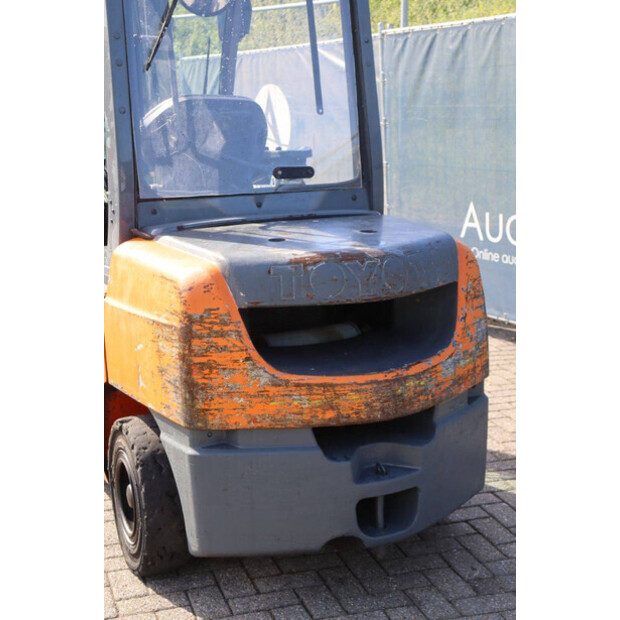 2012 Toyota 52-8FDJF35-42105628