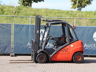 Image de CHARIOTS ÉLÉVATEURS 2017 Linde H25D-02
