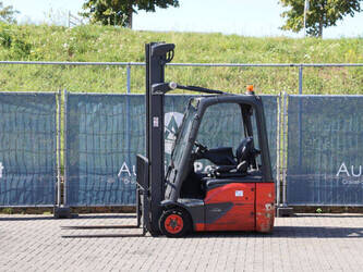 Image de CHARIOTS ÉLÉVATEURS 2020 Linde E14-02