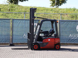 Image de CHARIOTS ÉLÉVATEURS 2020 Linde E16P-02