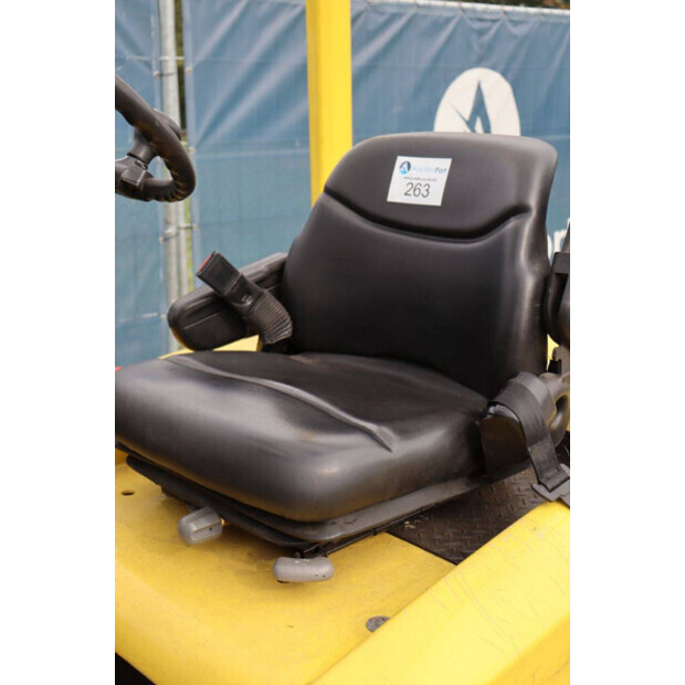 2002 هايستر J2.50XM-717-42106179