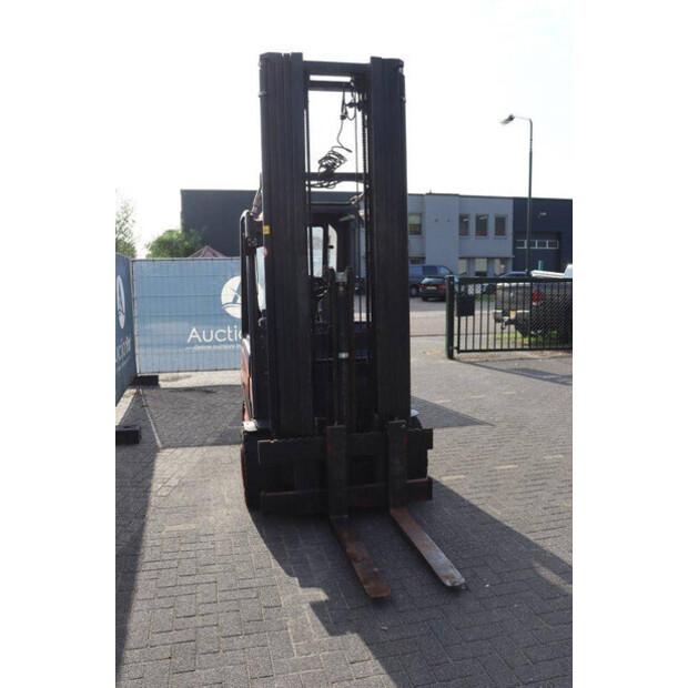 2014 ليندي E35HL-01-42106804