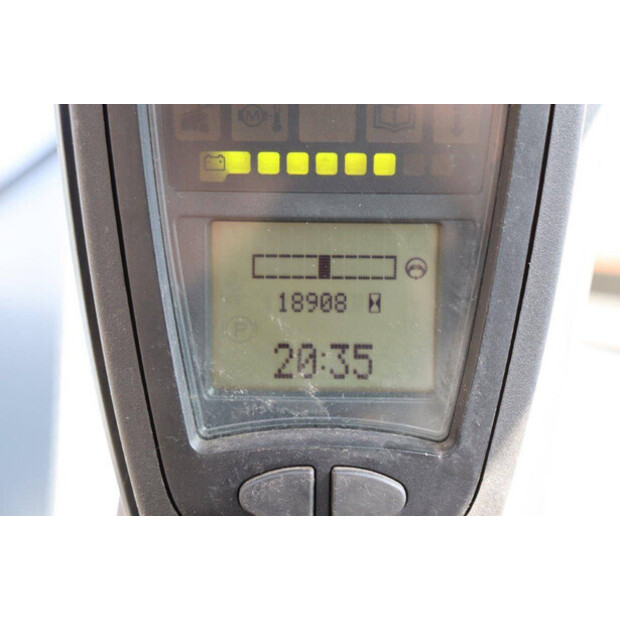 2014 ليندي E35HL-01-42106820