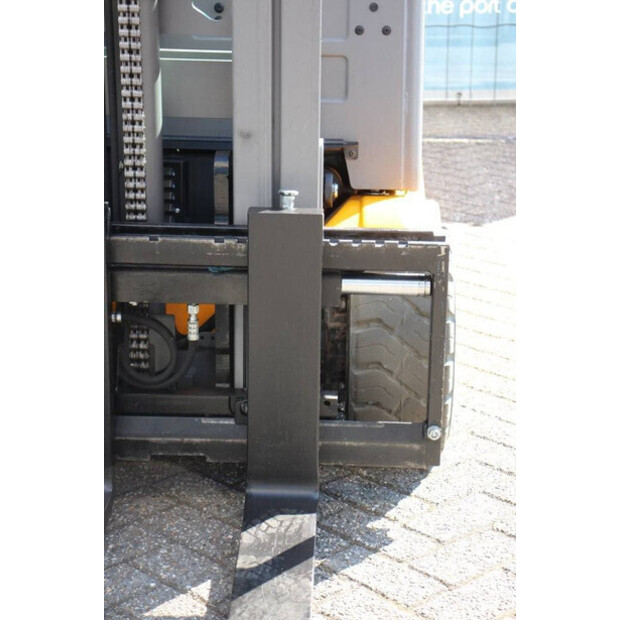 2019 Jungheinrich EFG 320-42106889