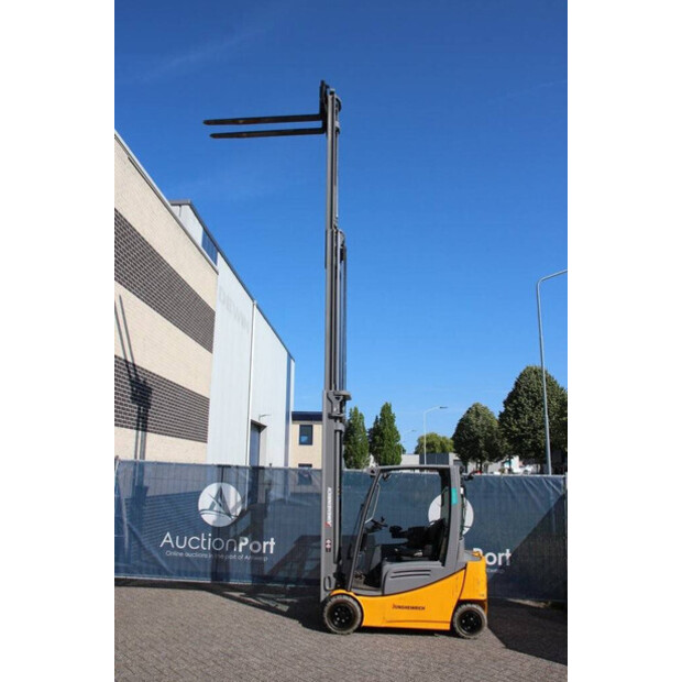 2019 Jungheinrich EFG 320-42106907