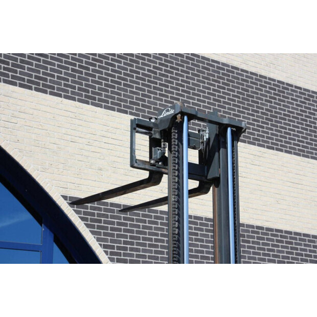 2014 Linde H25D-02-42107077