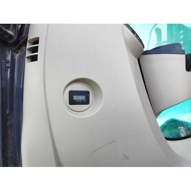 2015 كوبيلكو SK260NLC-9-42116086