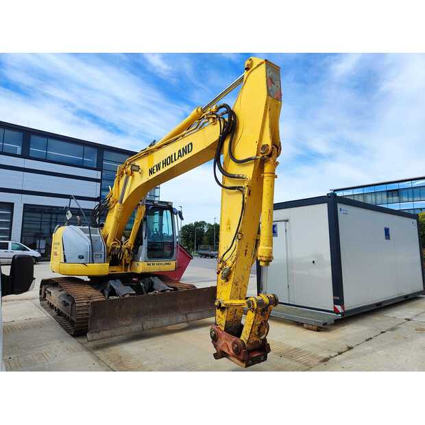 2012 نيو هولاند E235BSR-2-42116089