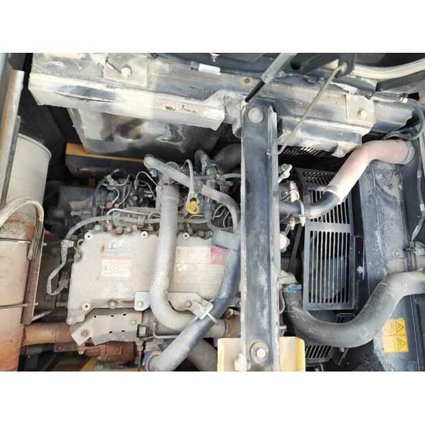 2011 نيو هولاند E235BSR-2-42116111