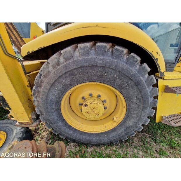Komatsu WB97R-42121789