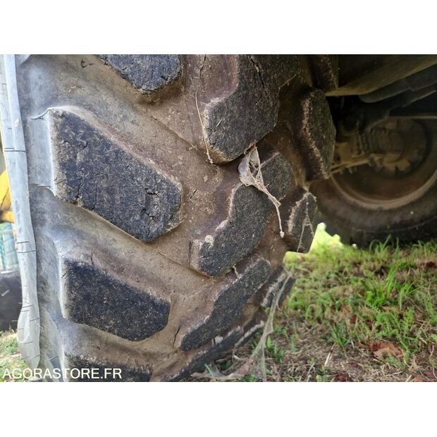 Komatsu WB97R-42121790