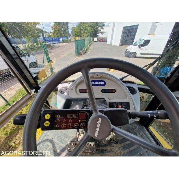 Komatsu WB97R-42121797