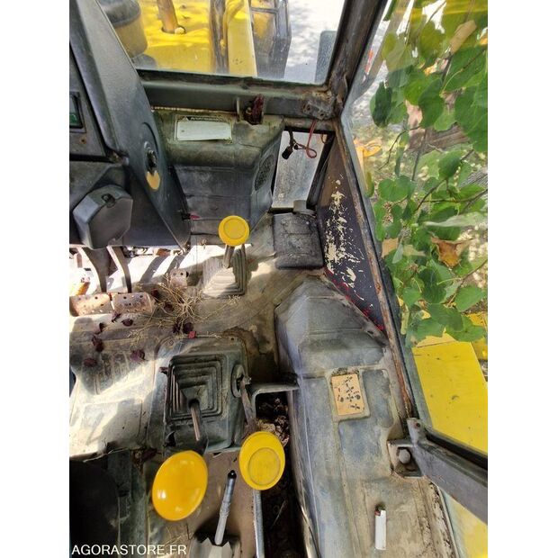 جيه سي بي 3CX-42121861