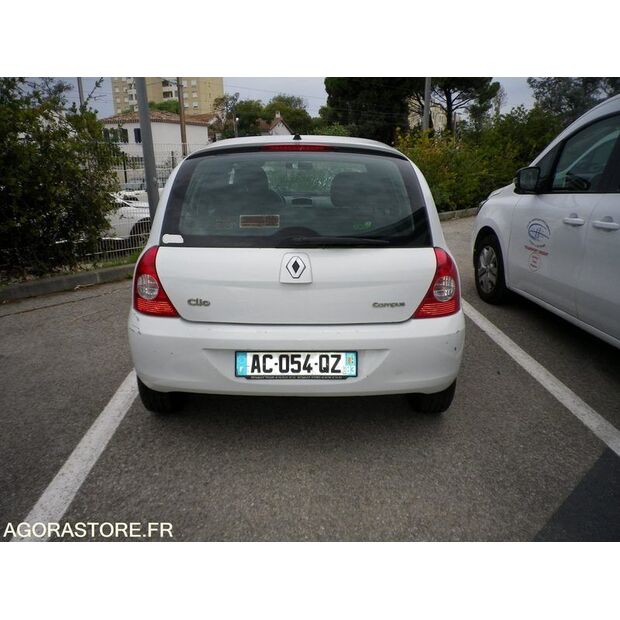 2009 Renault Clio-42122506