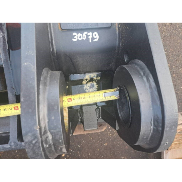 2016 Hyundai HL955-42123954