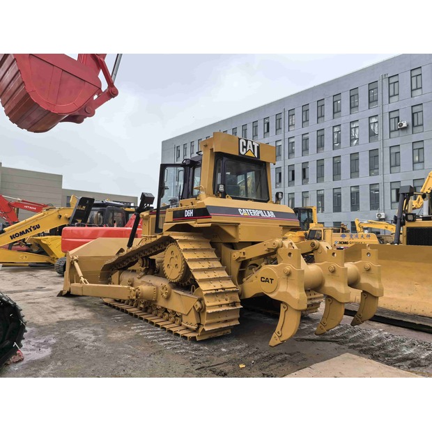 2020 كاتربيلر D6H-42124423